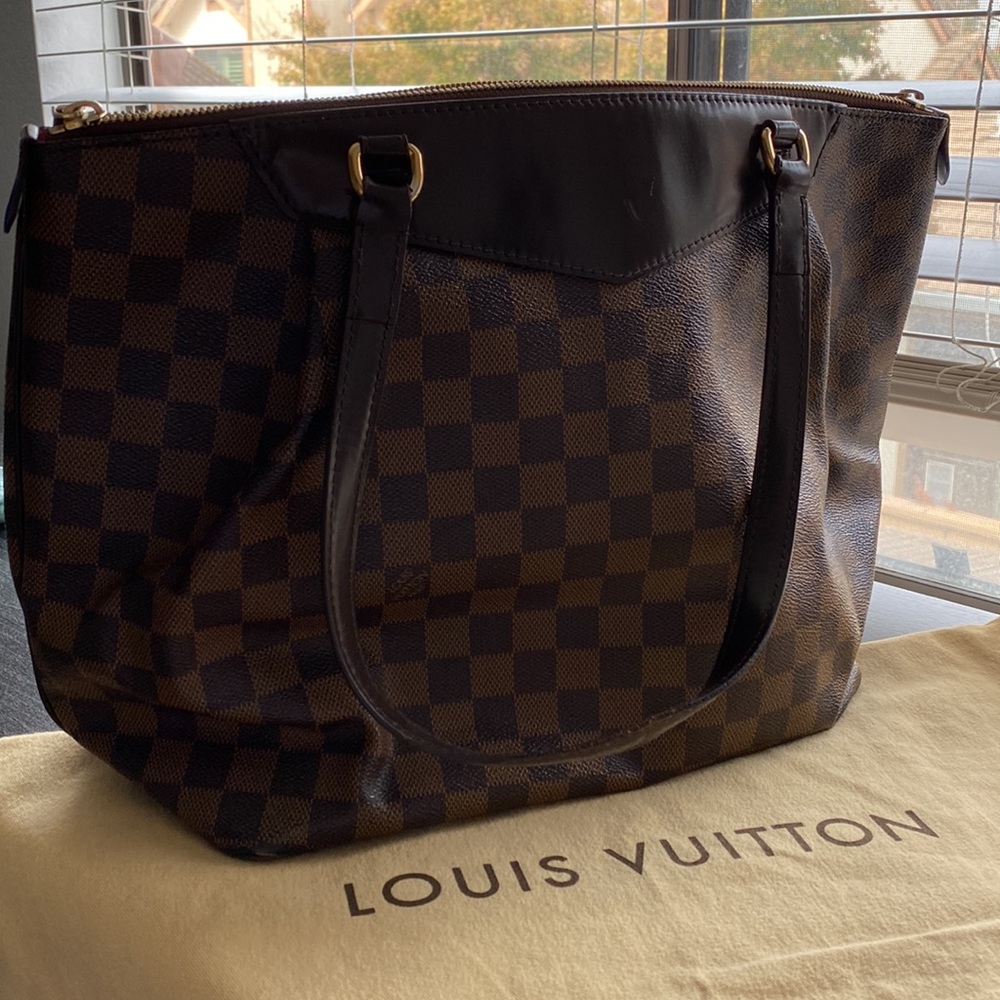 Authentic Louis Vuitton bag - Picture 3 of 8